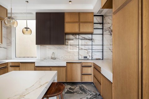 Apartamento de 4 dormitorios en venta en Barcelona, Cataluña, Spain № 6547 - foto 7