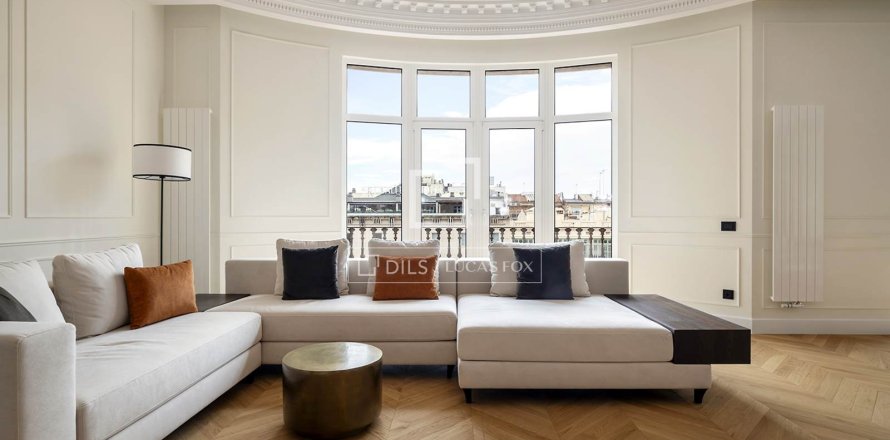 Apartamento de 4 dormitorios en venta en Barcelona, Cataluña, Spain № 6547
