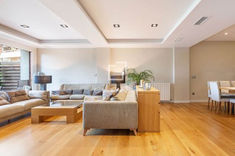 4 chambres apartment à vendre à Barcelona, Catalonia, Spain № 4474 - photo 6