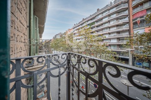 3 bedrooms apartment for sale in Barcelona, Catalonia, Spain № 5418 - photo 13