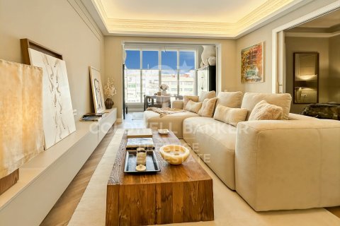 3 bedrooms apartment for sale in Barcelona, Catalonia, Spain № 5417 - photo 8