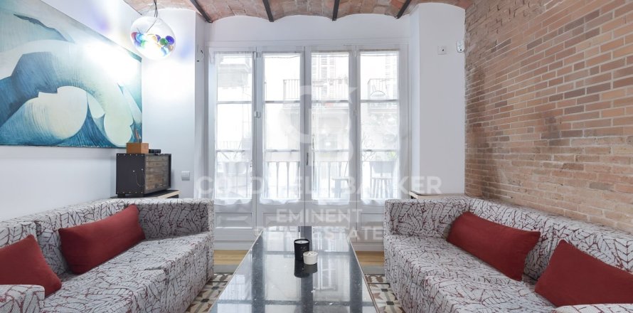 4 bedrooms apartment for sale in Barcelona, Catalonia, Spain № 5414