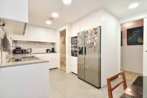 4 bedrooms apartment for sale in Barcelona, Catalonia, Spain № 5414 - photo 5