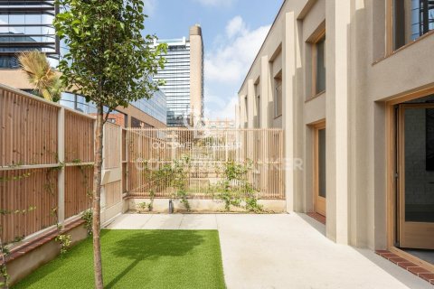 2 bedrooms duplex for sale in Barcelona, Catalonia, Spain № 5477 - photo 2