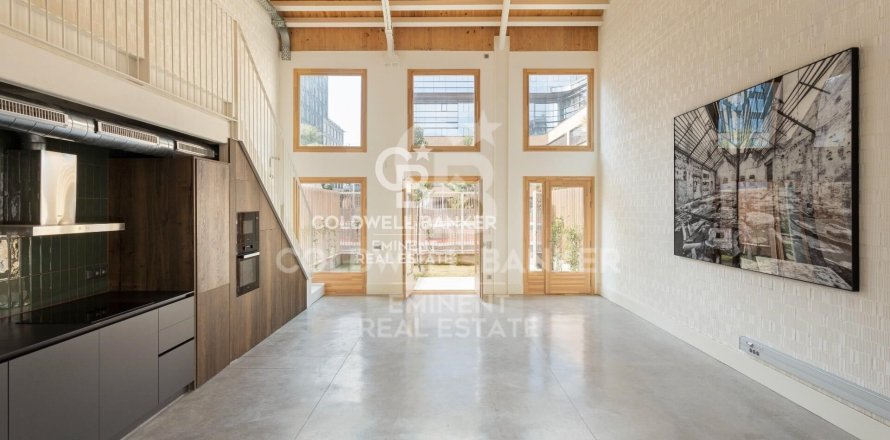 2 bedrooms duplex for sale in Barcelona, Catalonia, Spain № 5477