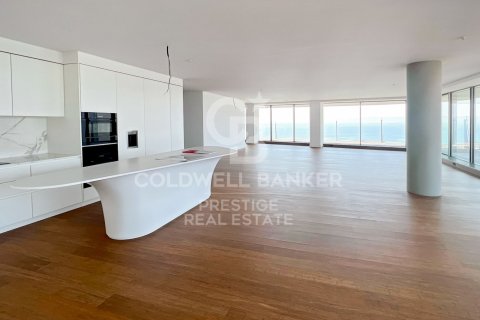 4 bedrooms penthouse for sale in Barcelona, Catalonia, Spain № 5823 - photo 2