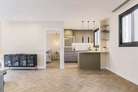 2 chambres apartment à vendre à Barcelona, Catalonia, Spain № 3993 - photo 2