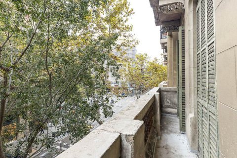 4 bedrooms apartment for sale in Barcelona, Catalonia, Spain № 6440 - photo 7