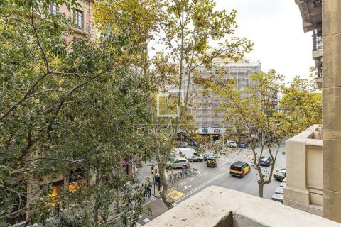 4 bedrooms apartment for sale in Barcelona, Catalonia, Spain № 6440 - photo 6