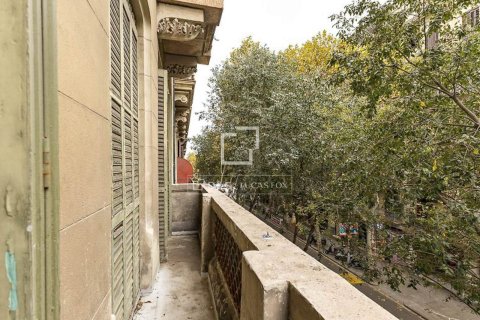 4 bedrooms apartment for sale in Barcelona, Catalonia, Spain № 6440 - photo 5