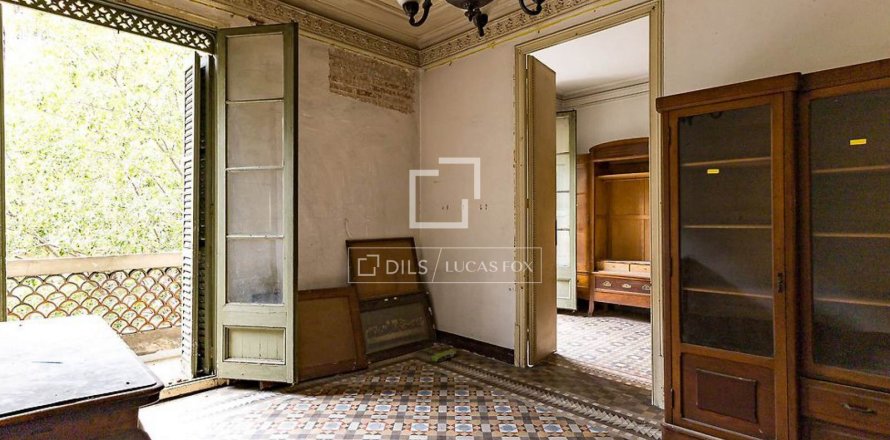 4 bedrooms apartment for sale in Barcelona, Catalonia, Spain № 6440