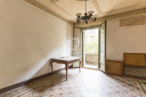 4 bedrooms apartment for sale in Barcelona, Catalonia, Spain № 6440 - photo 2