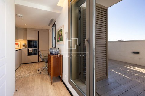 1 bedroom penthouse for sale in Barcelona, Catalonia, Spain № 6443 - photo 16