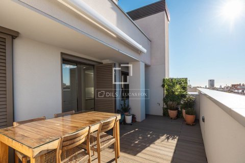 1 bedroom penthouse for sale in Barcelona, Catalonia, Spain № 6443 - photo 3