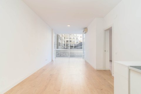 3 bedrooms apartment for sale in Barcelona, Catalonia, Spain № 6444