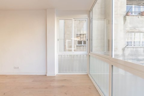 3 bedrooms apartment for sale in Barcelona, Catalonia, Spain № 6444 - photo 13