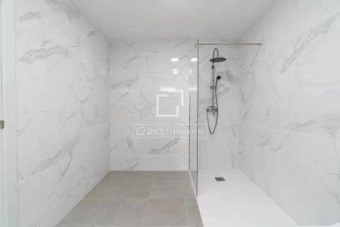 3 bedrooms apartment for sale in Barcelona, Catalonia, Spain № 6444 - photo 8