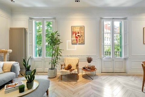 3 chambres apartment à vendre à Barcelona, Catalonia, Spain № 4086
