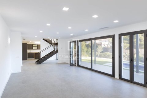 4 chambres villa à vendre à Cabrils, Barcelona, Catalonia, Spain № 4083 - photo 3