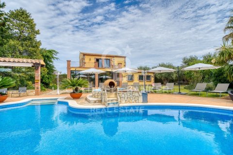 Villa de 5 dormitorios en venta en Peralada, Gerona, Cataluña, Spain № 6013 - foto 4