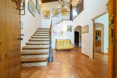 Villa de 5 dormitorios en venta en Peralada, Gerona, Cataluña, Spain № 6013 - foto 7