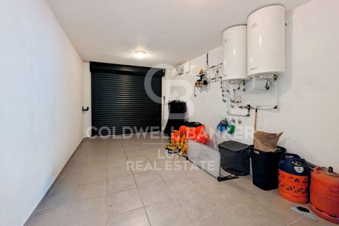 5 bedrooms villa for sale in Empuriabrava, Girona, Catalonia, Spain № 6014 - photo 20