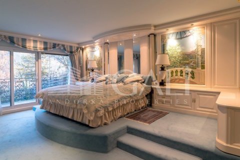 Купить виллу в Андорра, Испания с 5 спален, 1000м², № 6017 - фото 11