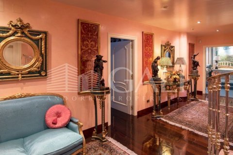 Купить виллу в Андорра, Испания с 5 спален, 1000м², № 6017 - фото 19