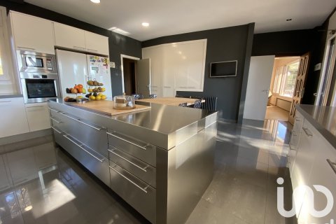 6 bedrooms apartment for sale in Sant Cugat Del Valles, Barcelona, Catalonia, Spain № 4895 - photo 22