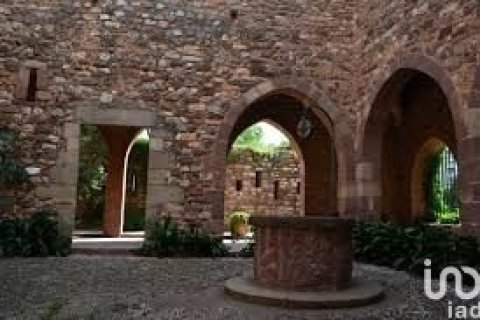 1589 sq.m. commercial property for sale in Terrassa, Barcelona, Catalonia, Spain № 4893 - photo 6