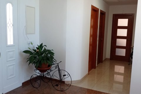 4 bedrooms house for sale in Roquetes, Tarragona, Catalonia, Spain № 4899 - photo 6