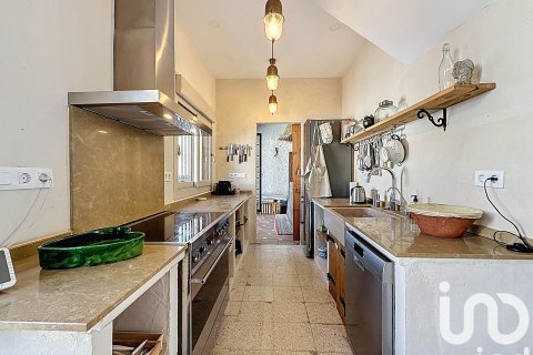 4 bedrooms villa for sale in Sant Jaume dels Domenys, Tarragona, Catalonia, Spain № 4897 - photo 8