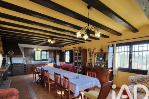 Купить земельный участок в Камарлес, Испания 218591м², № 7528 - фото 14