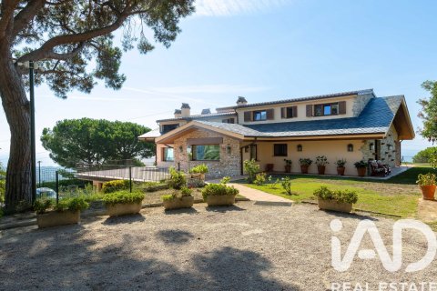 5 bedrooms house for sale in Sant Andreu de Llavaneres, Barcelona, Catalonia, Spain № 7529 - photo 2