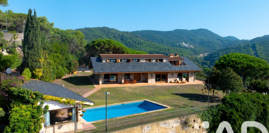 5 bedrooms house for sale in Sant Andreu de Llavaneres, Barcelona, Catalonia, Spain № 7529