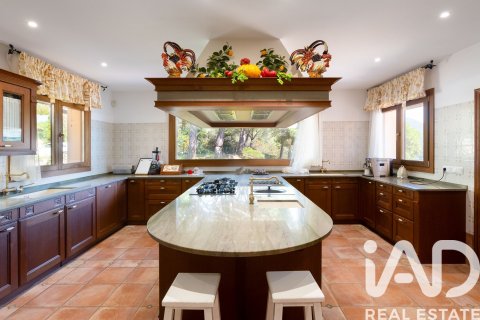 5 bedrooms house for sale in Sant Andreu de Llavaneres, Barcelona, Catalonia, Spain № 7529 - photo 10