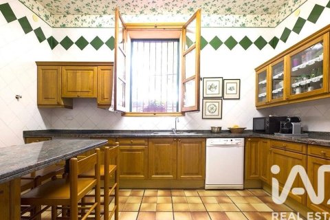 10 bedrooms house for sale in Reus, Tarragona, Catalonia, Spain № 7530 - photo 9