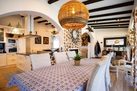 Купить виллу в Альканар, Испания с 4 спальни, 424м², № 7763 - фото 23