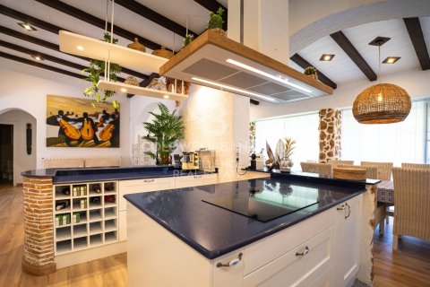 Купить виллу в Альканар, Испания с 4 спальни, 424м², № 7763 - фото 22