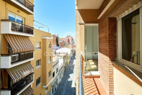 Купить квартиру в Барселона, Испания с 4 спальни, 90м², № 7762 - фото 24