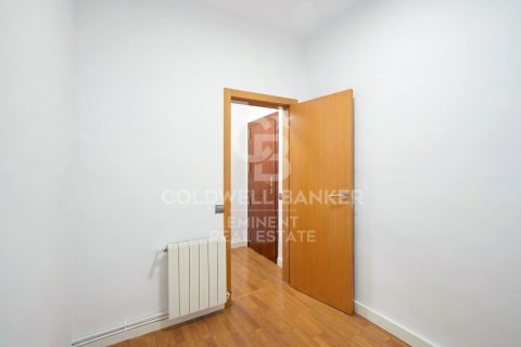 Купить квартиру в Барселона, Испания с 4 спальни, 90м², № 7762 - фото 2