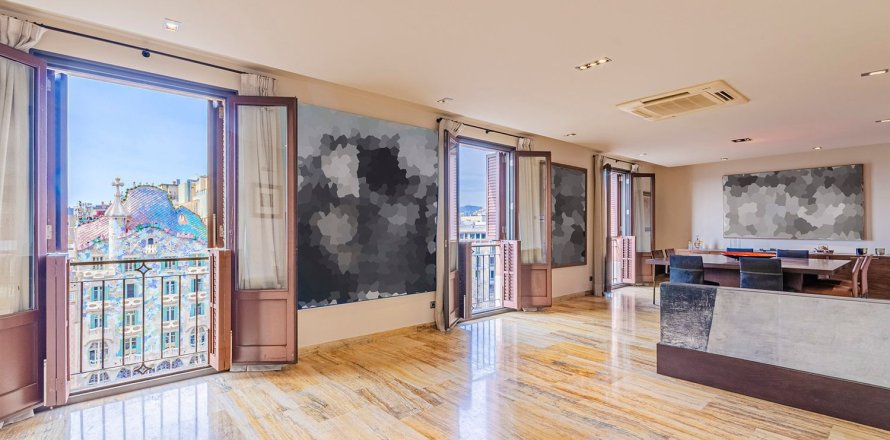 3 chambres apartment à vendre à Barcelona, Catalonia, Spain № 3586