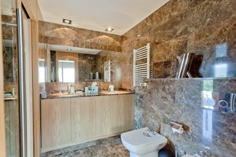 5 chambres apartment à vendre à Sant Andreu de Llavaneres, Barcelona, Catalonia, Spain № 3585 - photo 8