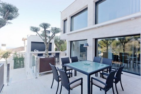 5 chambres apartment à vendre à Sant Andreu de Llavaneres, Barcelona, Catalonia, Spain № 3585 - photo 6