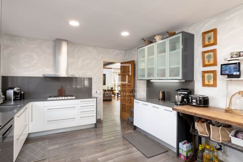 7 bedrooms villa for sale in Arenys de Mar, Barcelona, Catalonia, Spain № 6419 - photo 6