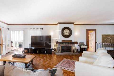 7 bedrooms villa for sale in Arenys de Mar, Barcelona, Catalonia, Spain № 6419 - photo 7