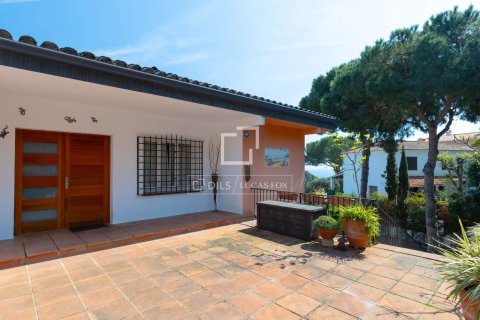 7 bedrooms villa for sale in Arenys de Mar, Barcelona, Catalonia, Spain № 6419 - photo 27