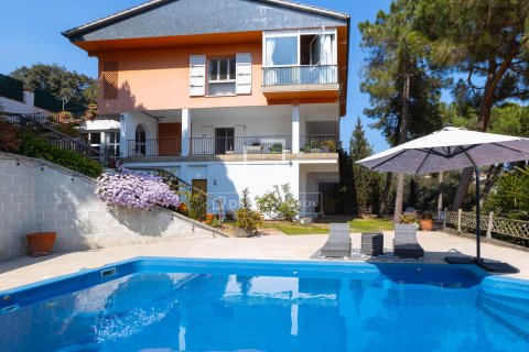 7 bedrooms villa for sale in Arenys de Mar, Barcelona, Catalonia, Spain № 6419 - photo 25