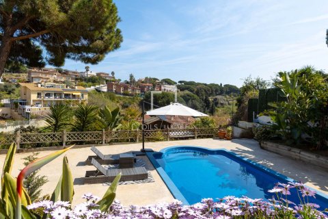7 bedrooms villa for sale in Arenys de Mar, Barcelona, Catalonia, Spain № 6419 - photo 26