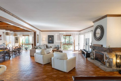 7 bedrooms villa for sale in Arenys de Mar, Barcelona, Catalonia, Spain № 6419 - photo 2